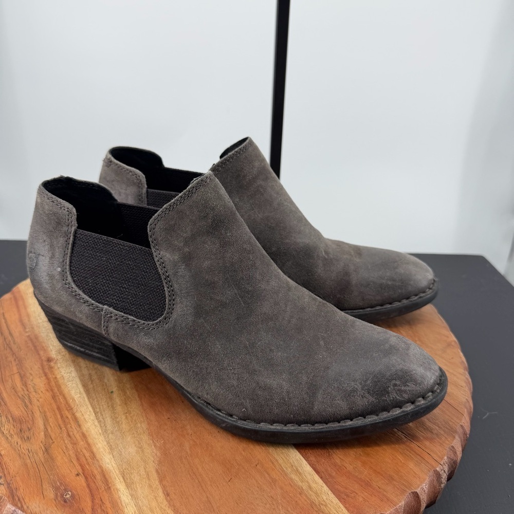 Born Dallia Pull-On Bootie ankle suede gray sz‎ 8
